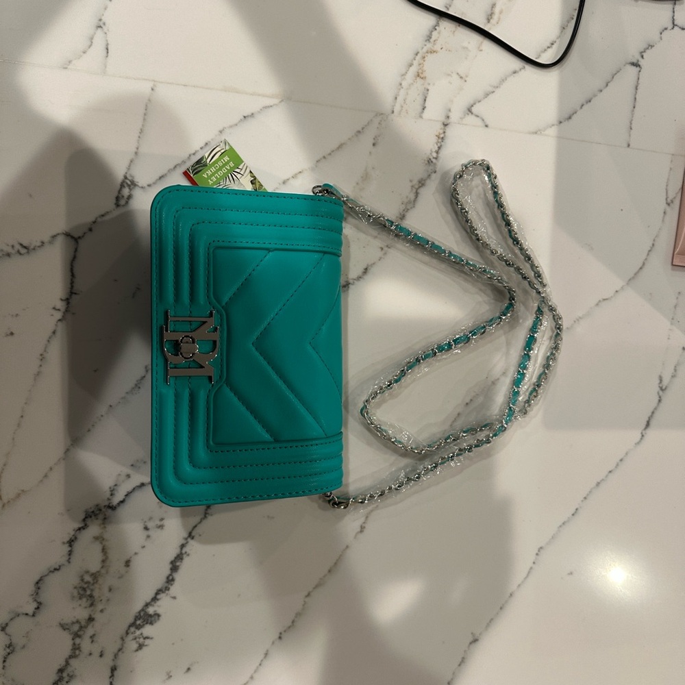 NWT Badgley Mischka Teal Crossbody – Retail $99 ✨ - Picture 3 of 15